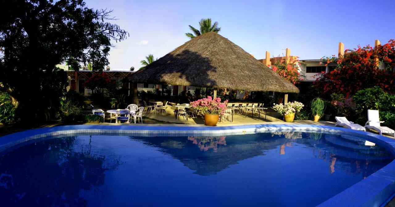 Hotel Santo Vanuatu Luganville Extérieur photo