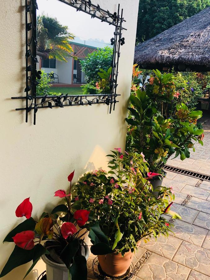 Hotel Santo Vanuatu Luganville Extérieur photo
