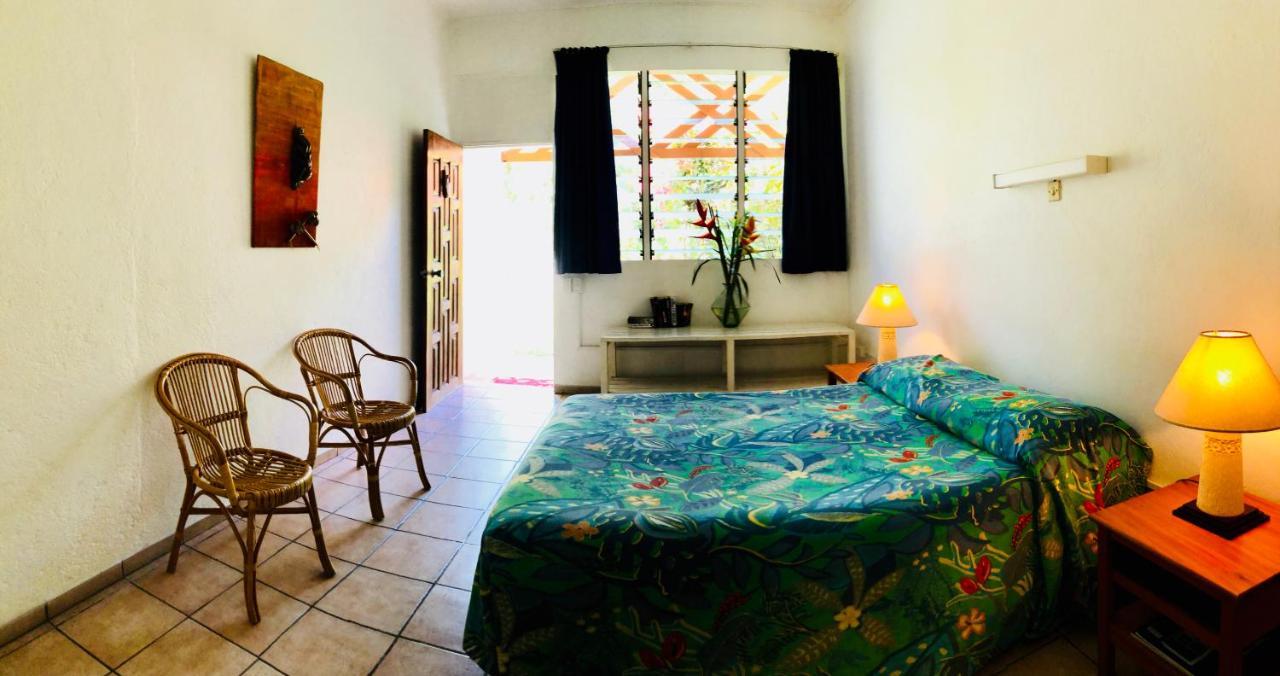 Hotel Santo Vanuatu Luganville Extérieur photo